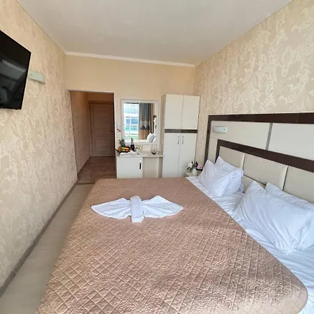 Family Gallery Hotel